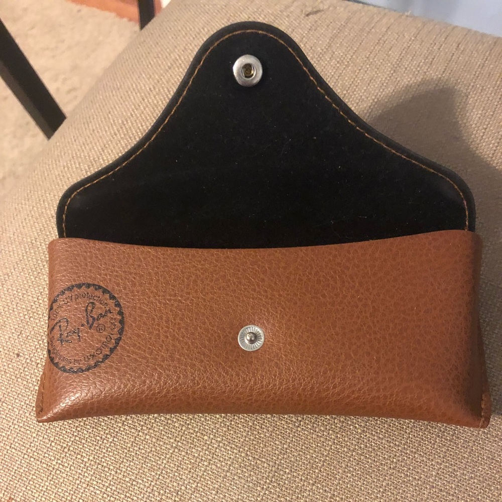 Rayban Case